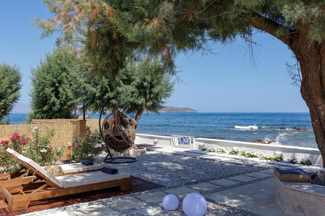 Villa Seashell -Wonderful Newly Renovated Villa On The Beach Galatas  Exterior photo